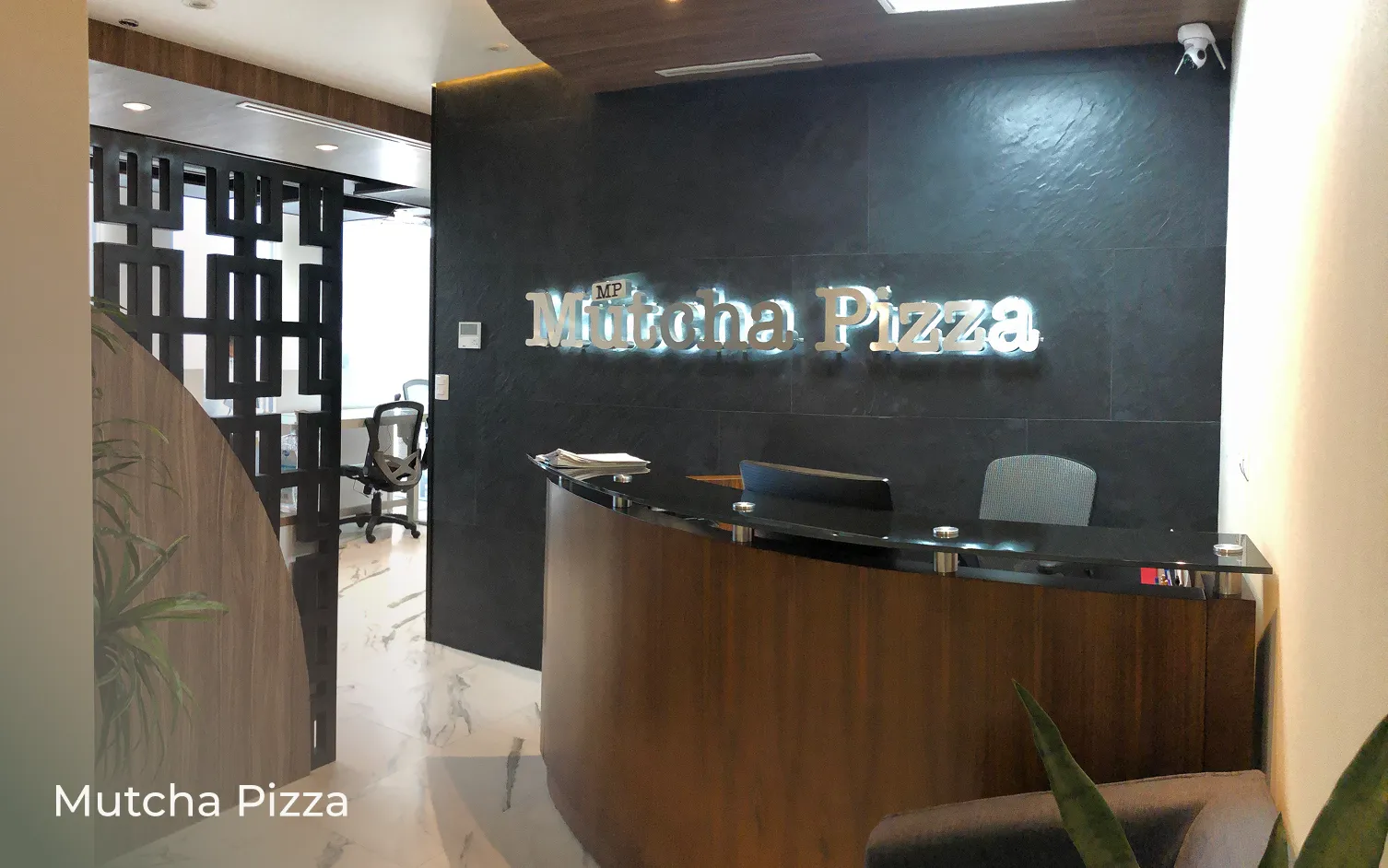 novau corporate 3 mutcha pizza